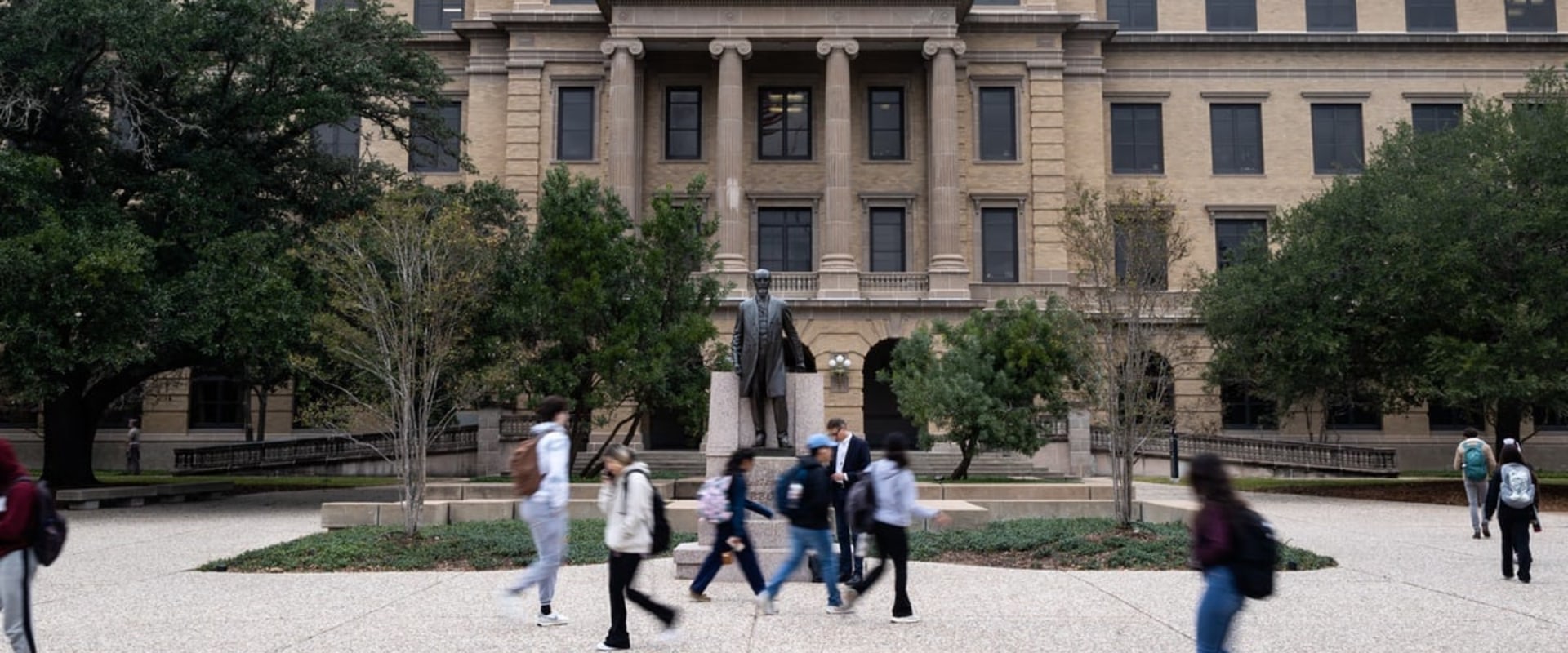 A Comprehensive Guide to Adult Education Programs at the University of Texas at Austin